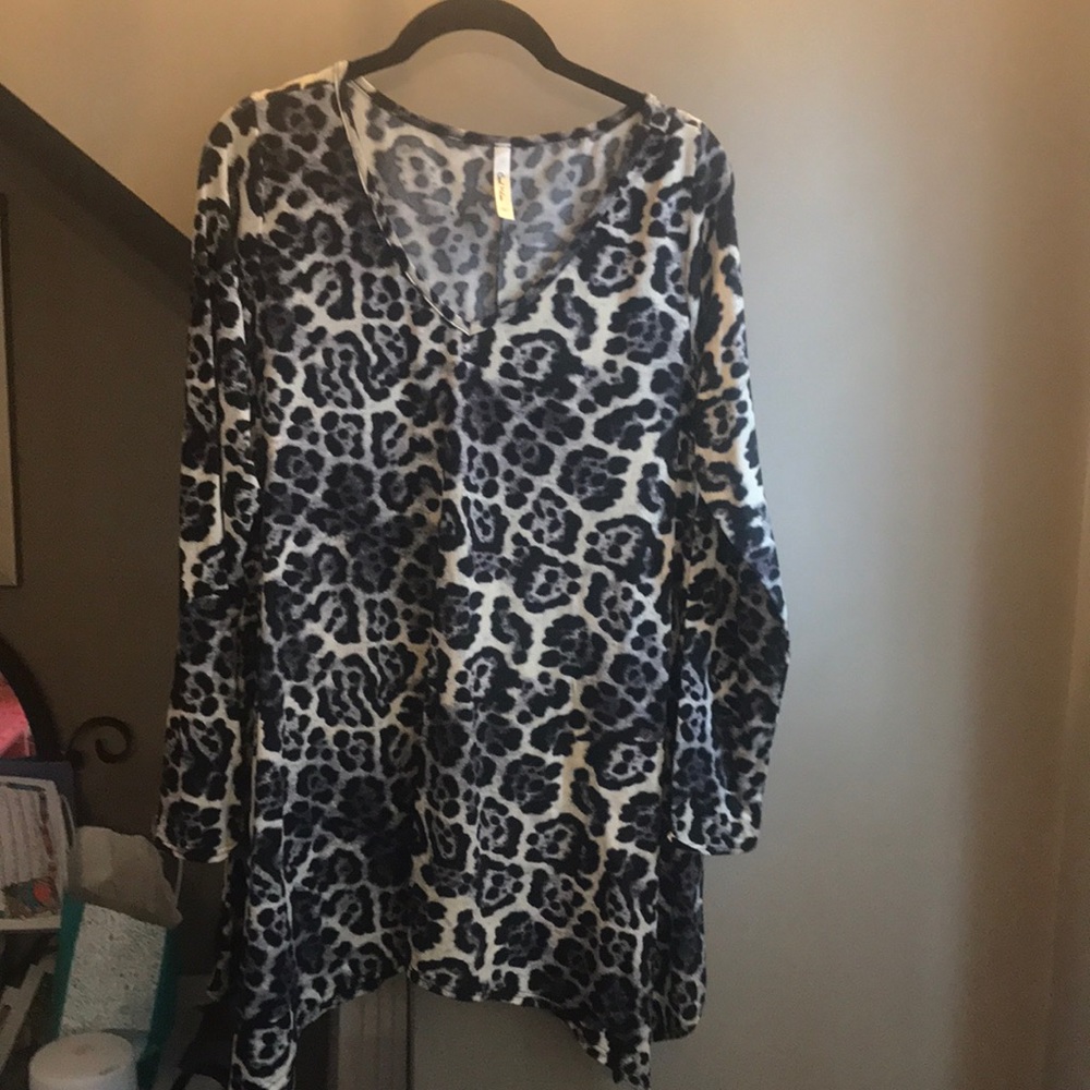 Long V-neck leopard print jersey - Picture 1 of 3